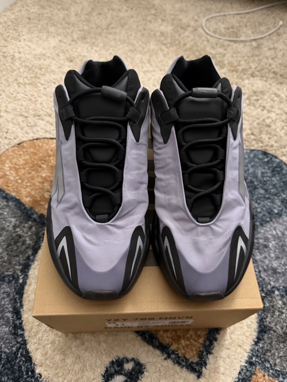 Yeezy 700 MNVN Men’s Sneakers - Picture 4 of 8